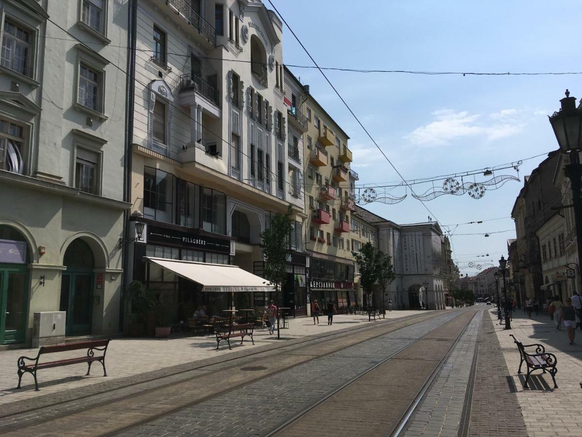 Mse Apartman Miskolc Bagian luar foto