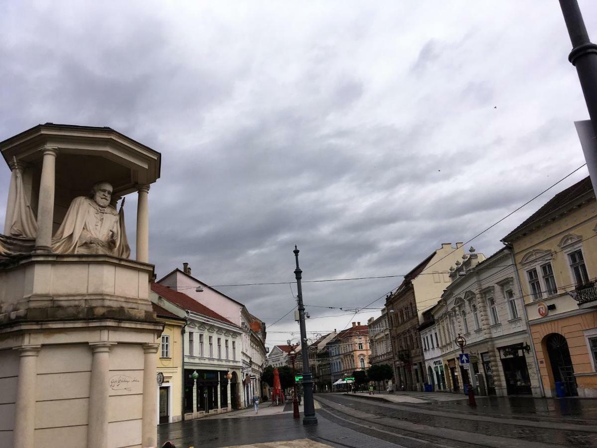 Mse Apartman Miskolc Bagian luar foto