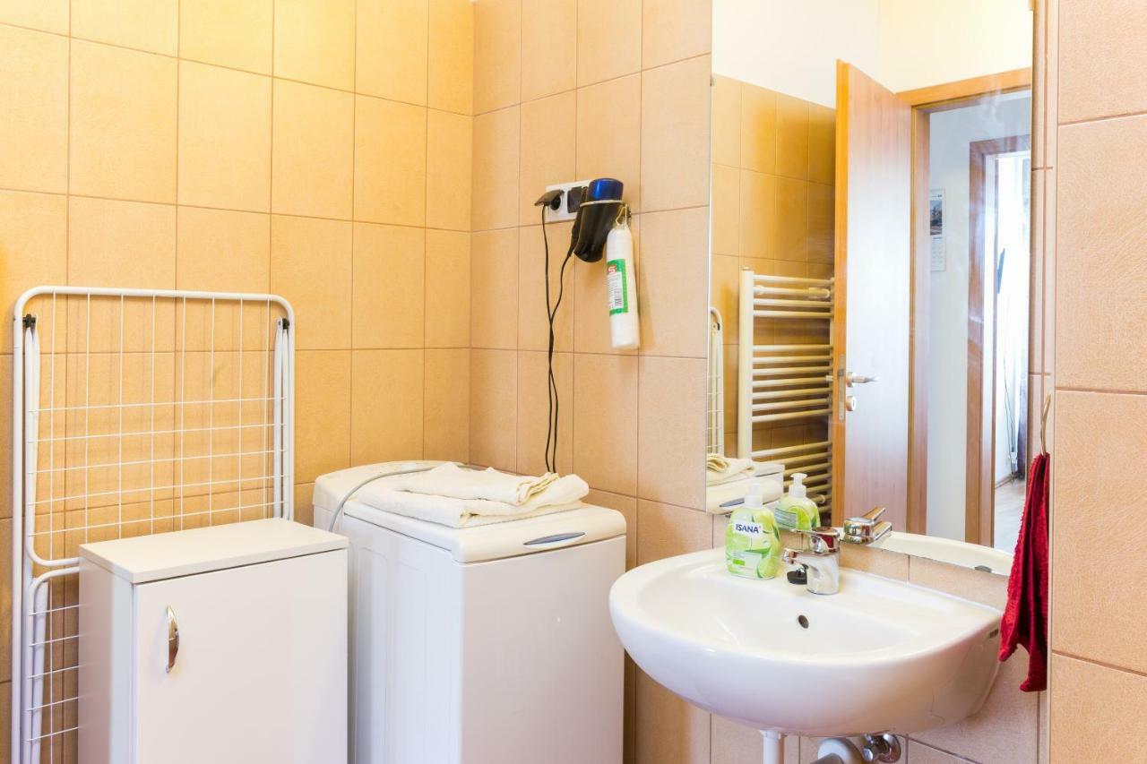 Mse Apartman Miskolc Bagian luar foto