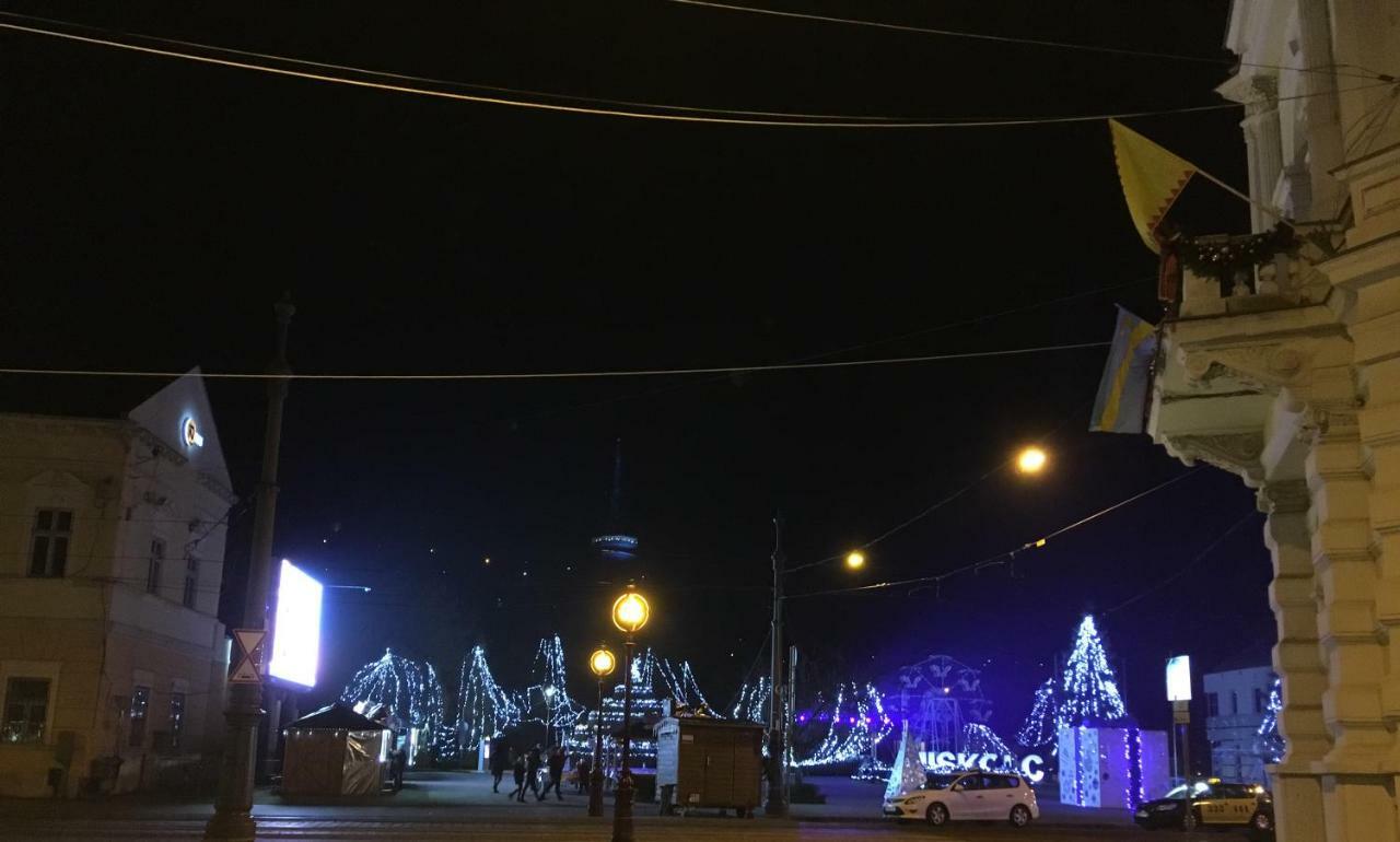 Mse Apartman Miskolc Bagian luar foto