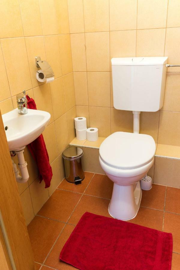 Mse Apartman Miskolc Bagian luar foto